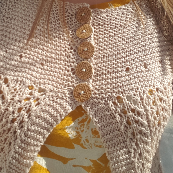 Knit Wooden Buttons