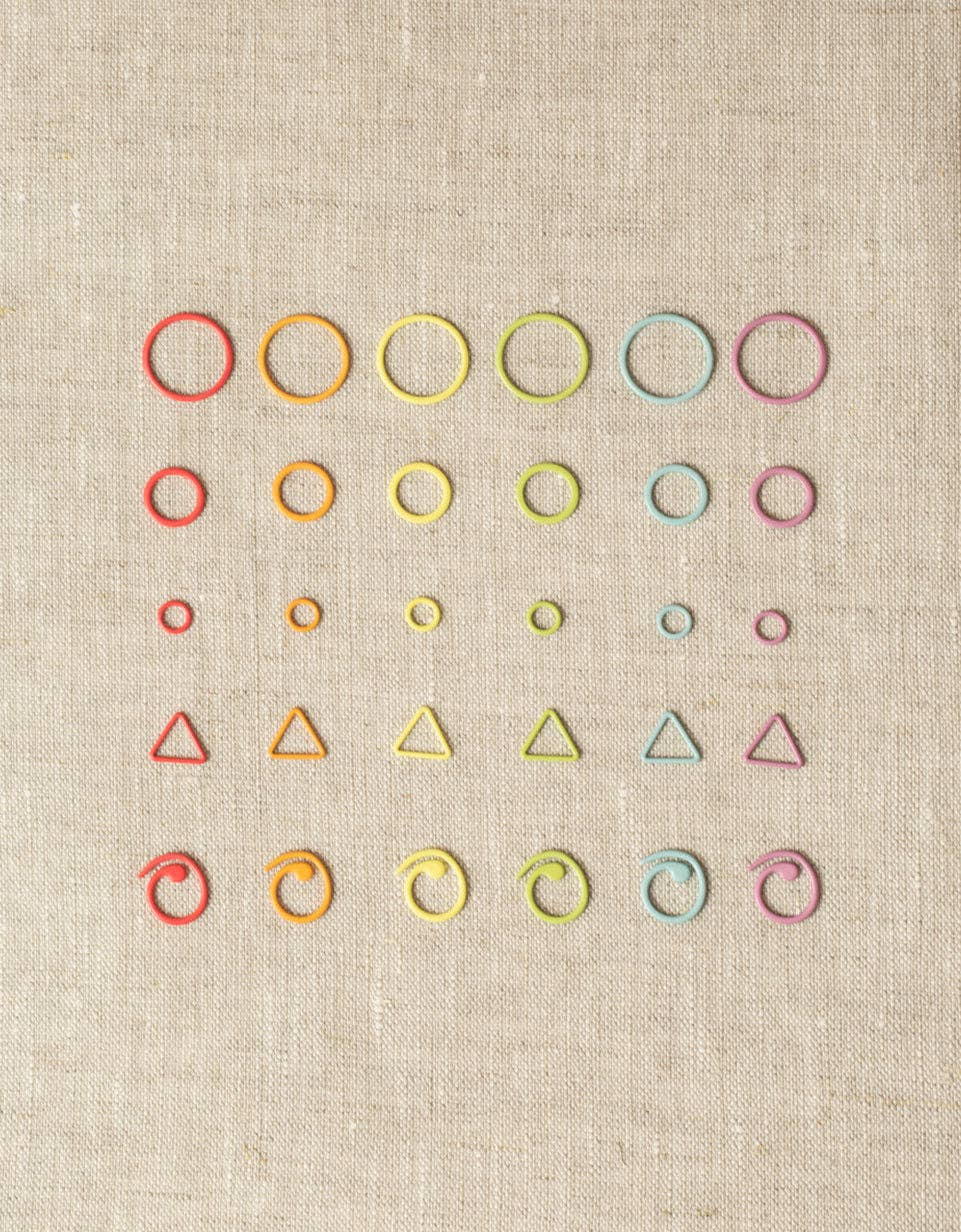 Flight of Stitch Markers [bundle of 5]