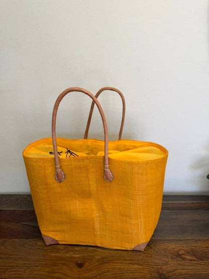 Madagascar Solid Tote Bag