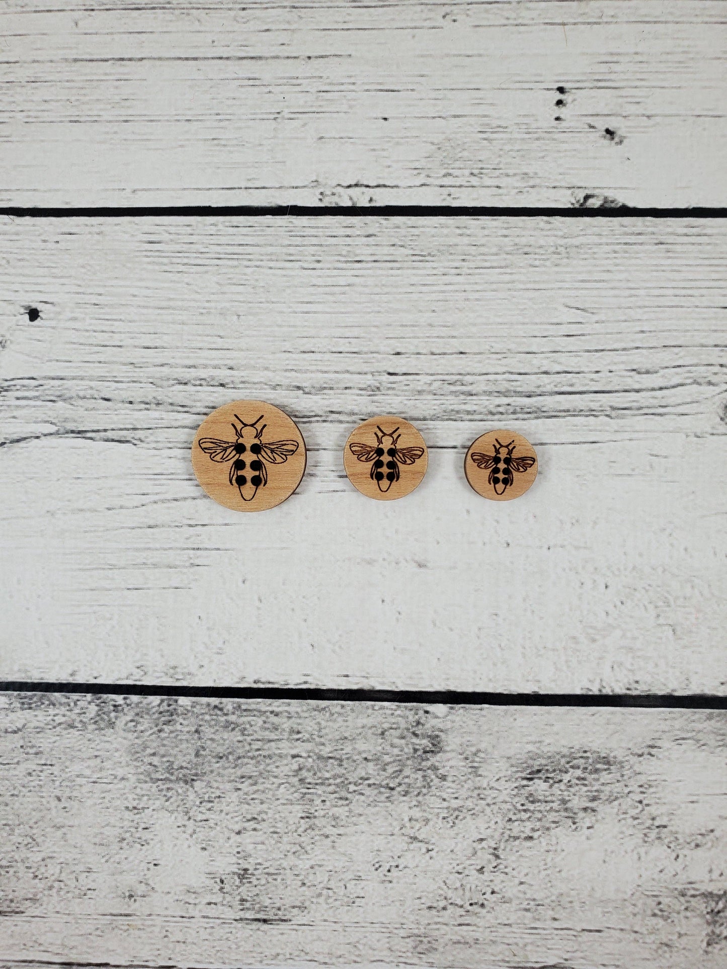 Honey Bee Buttons 5/8"