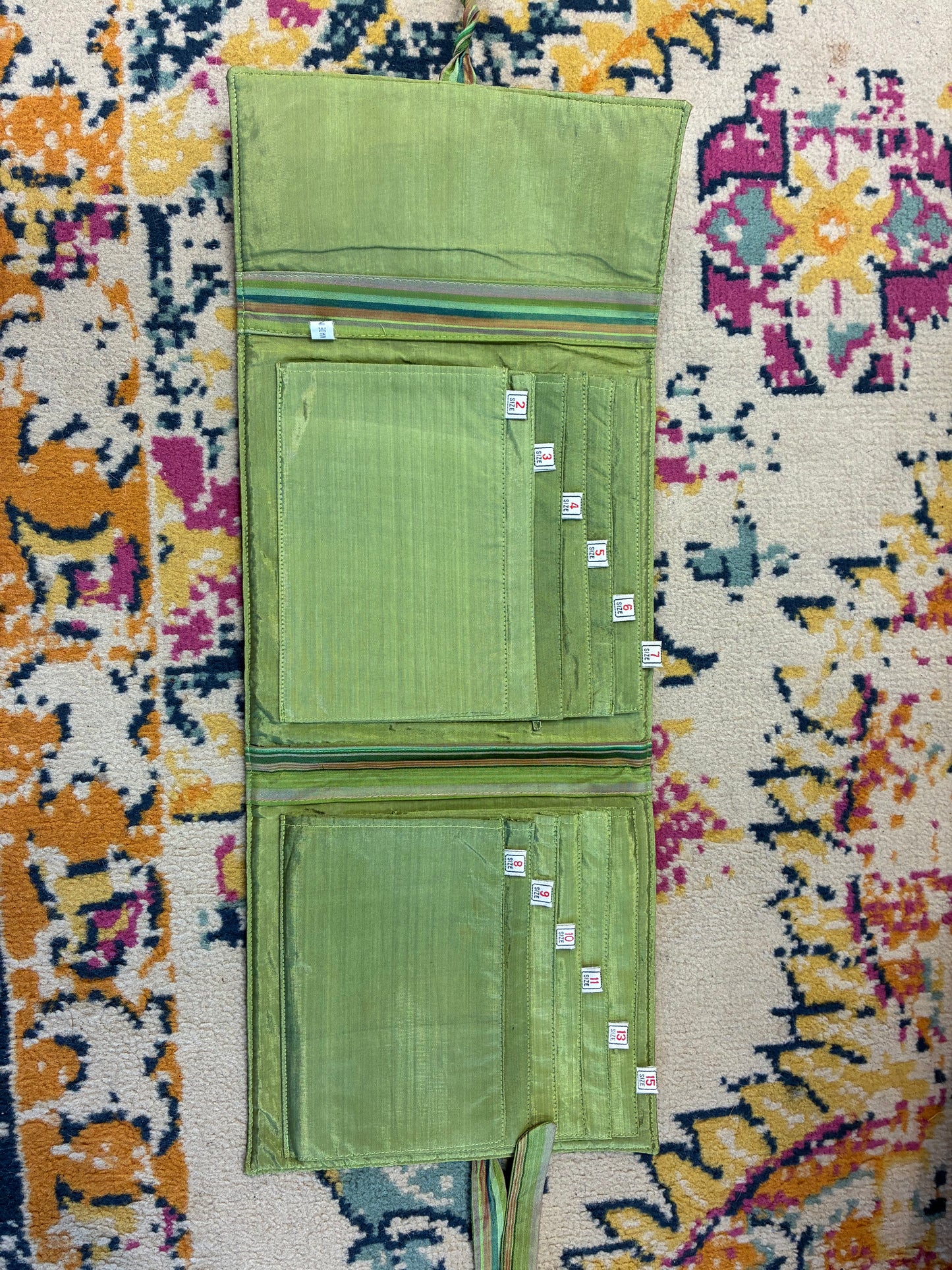 Della Q  Circular Needle Case