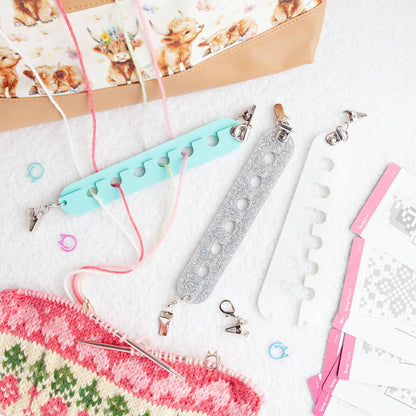 Yarn Gator - Universal Colorwork Yarn Divider / Organizer