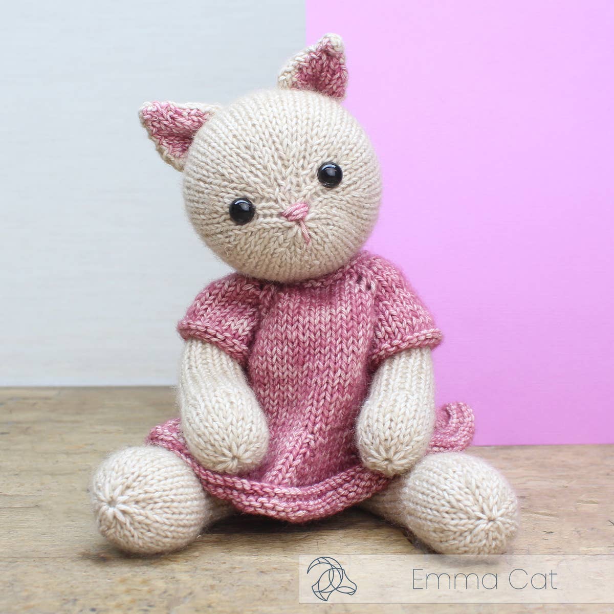 Emma the Cat DIY Knit Kit
