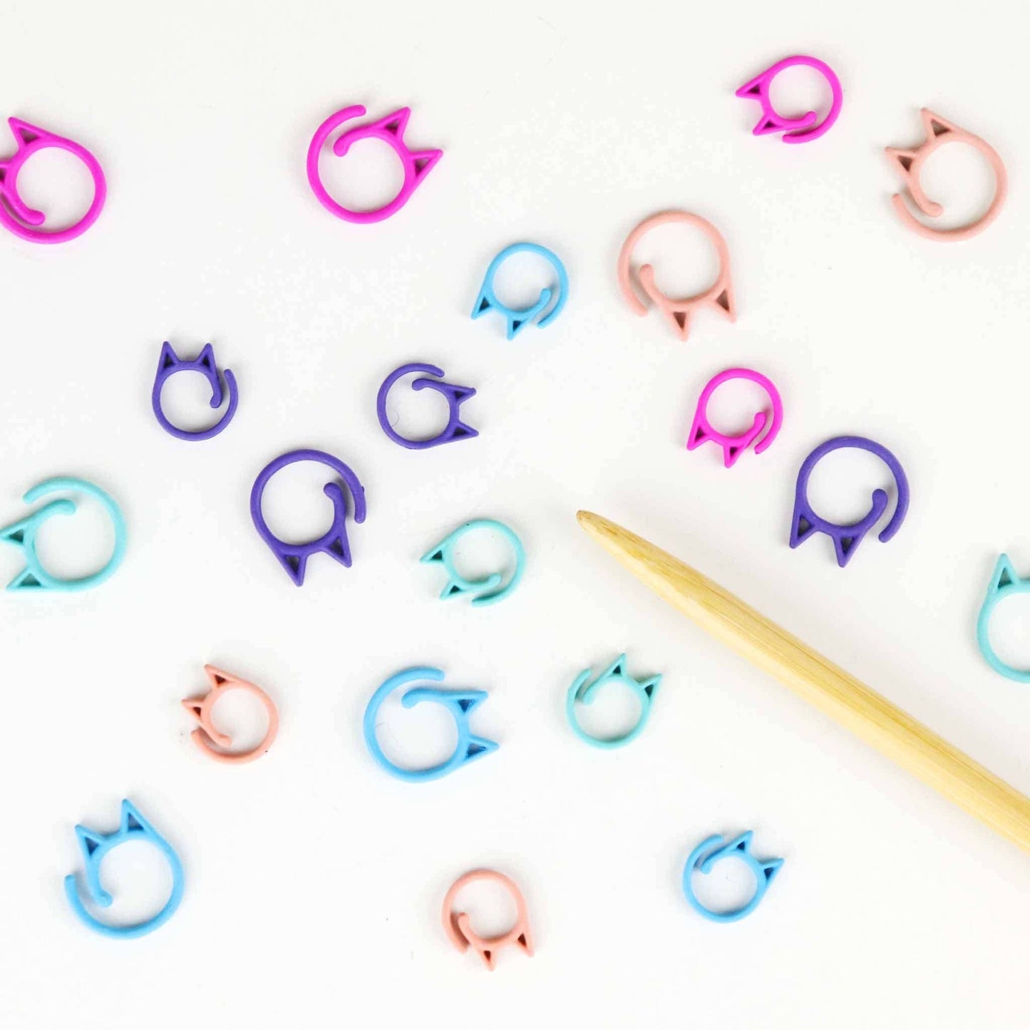 Removable Stitch Markers - Cat Rainbow